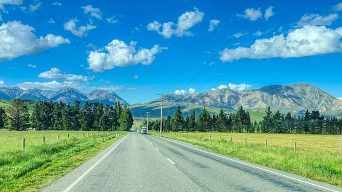 castle-hill-5669419_640